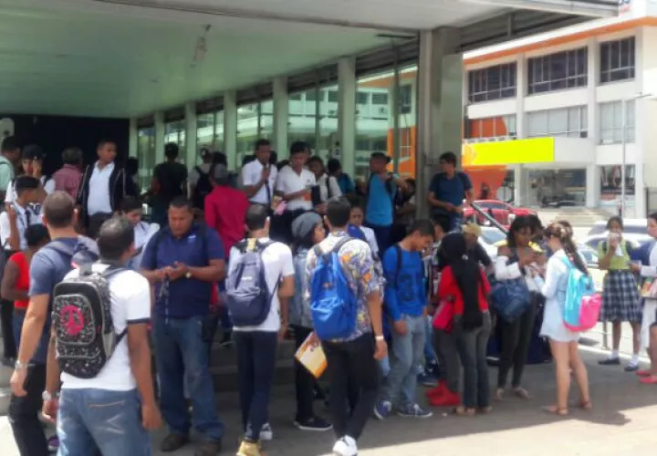 Varias provincias permanecieron con suministro 