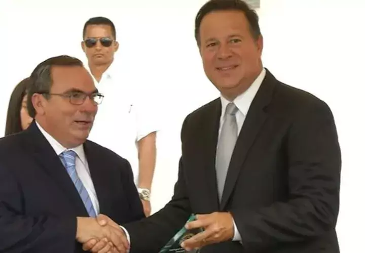 Imagen del funcionario antes de ser operado / Archivo.