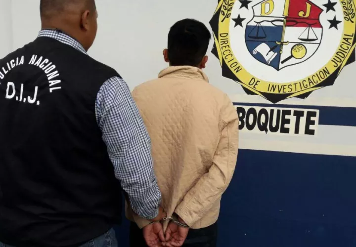 Uno de los sujetos detenidos.  