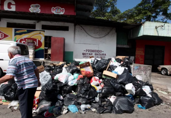 Cada panameño genera 1.2 kilos de basura diariamente. /Foto Archivo