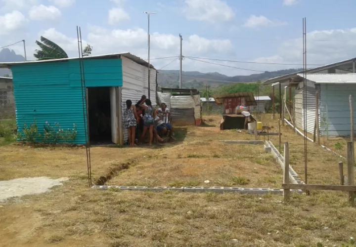 Muchas familias buscan terrenos en lugares que no son aptos para vivir. /Foto Eric Ariel Montenegro
