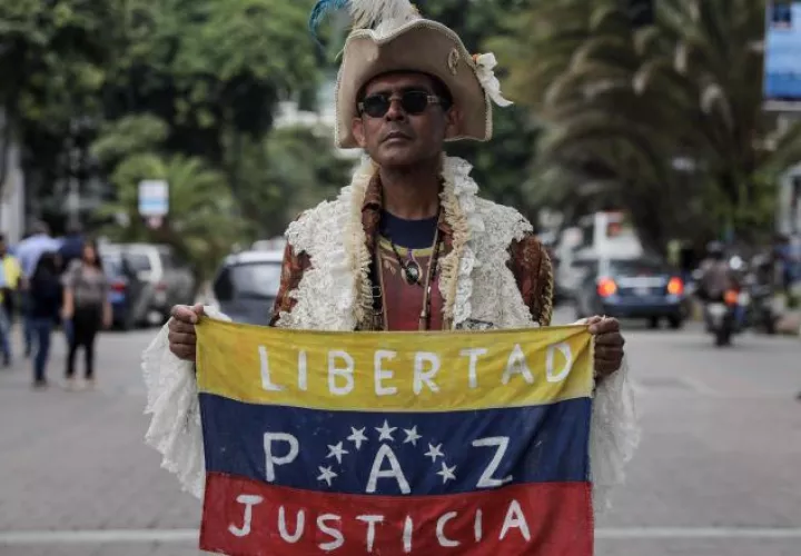 Opositor ante la Asamblea. EFE