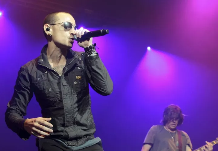 Chester, vocalista de Linkin Park, tenía 41 años; Chris, el de Soundgarden, tenía 52. El primero se mató el mismo día del cumpleaños de su compadre y amigo. Archivo