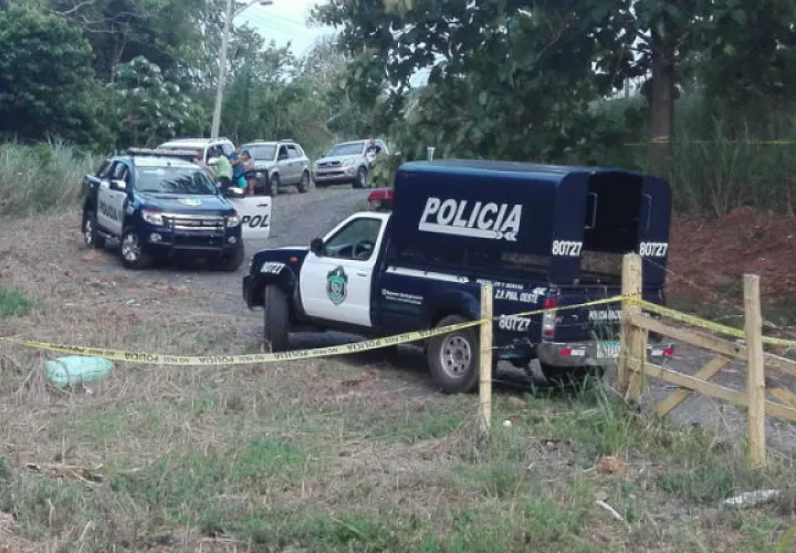 Unidades de la policía en el lugar. Foto: Eric Ariel Montenegro.  