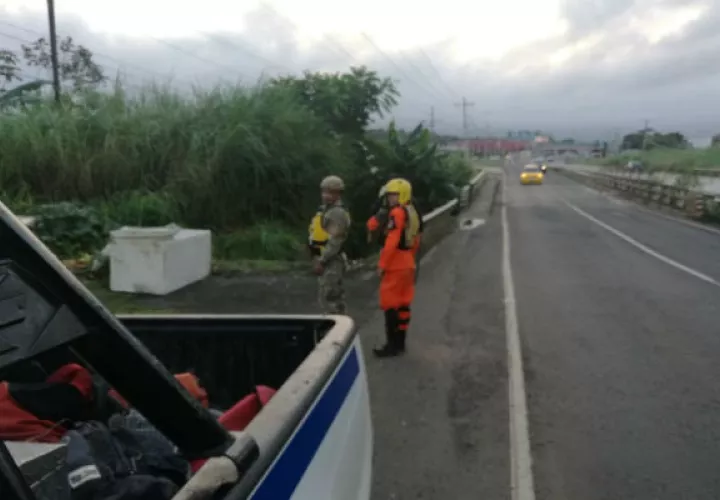 La vivienda del hoy occiso también resultó afectada por las fuertes lluvias de este domingo en Arraiján. Foto: @Sinaproc_panama