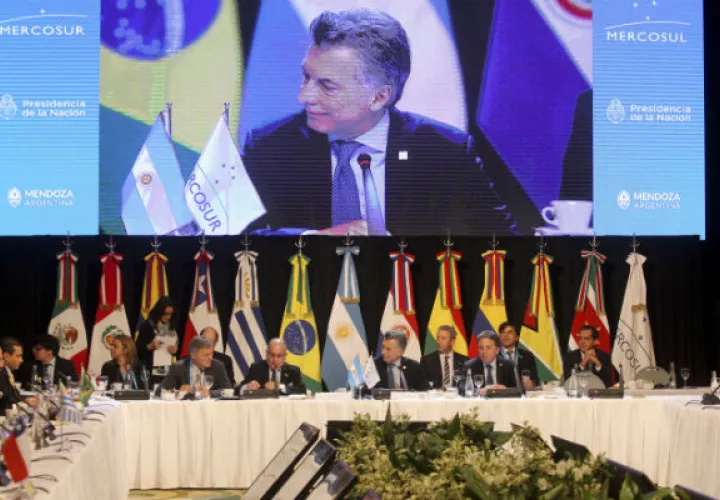 Apertura de la cumbre semestral del Mercosur. Foto/ EFE