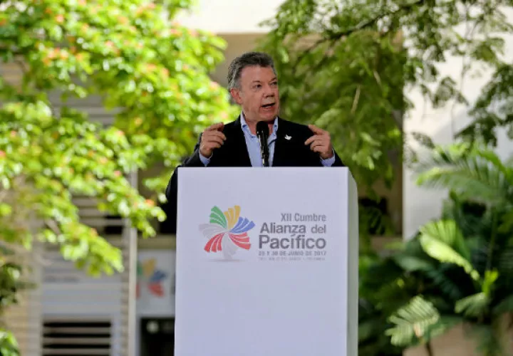 Juan Manuel Santos precisa que todos buscan la mejor salida para Venezuela. FOTO/EFE