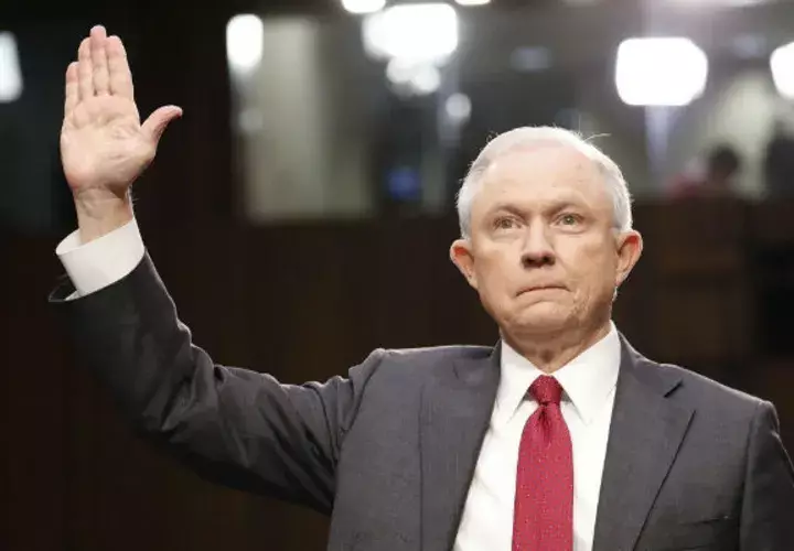 Secretario de Justicia Jeff Sessions ante el Comité de Inteligencia del FBI en el Senado en Washington. FOTO/EFE