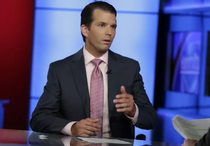 Donald Trump Jr. ha desmentido algún tipo de acercamiento con una abogada rusa durante la campaña presidencial del 2016. FOTO/AP