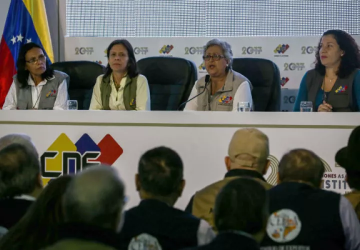 Brindan un informe de las elecciones de la Asamblea Nacional Constituyente. Foto/ EFE