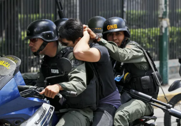 La Guardia Nacional Bolivariana ha realizado un sinnúmero de arrestos. FOTO/AP
