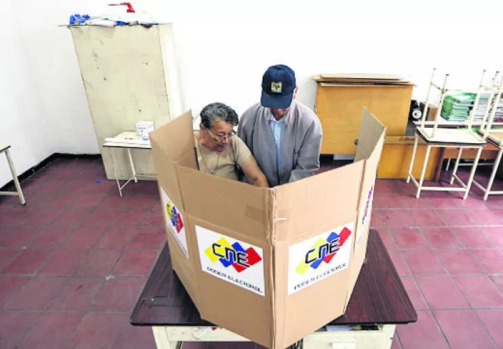 Según la oposición solo 9%  votó  en Venezuela