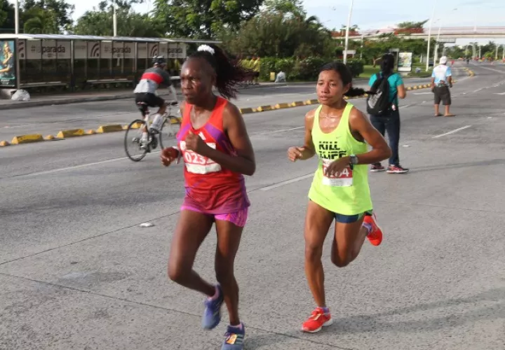 En la carrera participaron más de 1,000 corredores. /Foto Cortesía