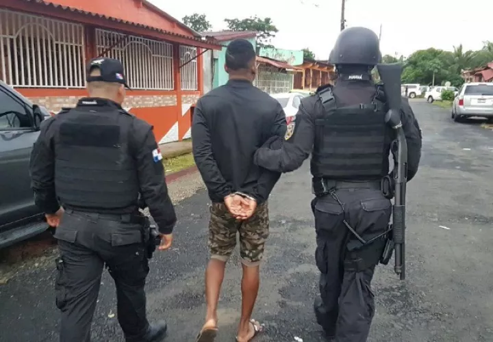Además de los arrestos de peligrosos pandilleros se decomisó dinero en efectivo. /Foto Delfia Cortez 