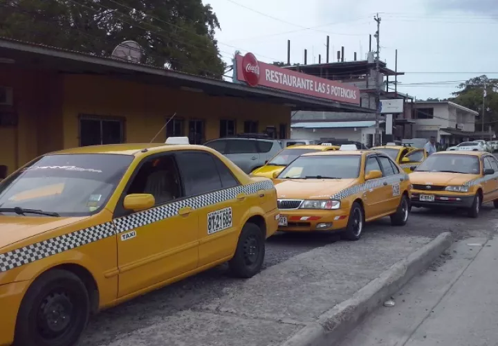 Los altos costos de la tarifa de taxis en este sector de Panamá Oeste se dan sobre todo en la noche. /Foto Eric A. Montenegro 