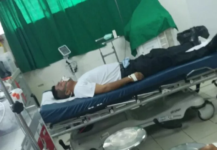 Al menos cuatro docentes heridos fueron trasladados de urgencia al hospital de San Félix. /Foto Mayra Madrid  