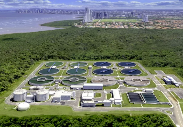 La Planta de Tratamiento de Aguas Residuales, ubicada en el área de Juan Díaz, es la principal megaobra construida para sanear la bahía de Panamá. /Foto Archivo 