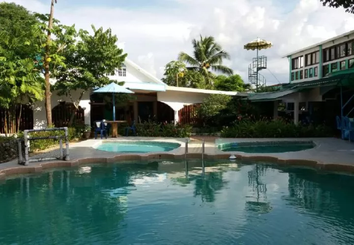 En La Granja de Panamá se ofrecen diferentes  actividades, como "canopy",  senderismo, mariposario, combinados con la ganadería. La Granja de Panamá