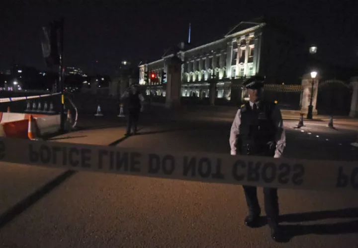 El alcalde de Londres, Sadiq Khan, destacó, por su parte, la respuesta "heroica y profesional" de la Policía. FOTO/AP