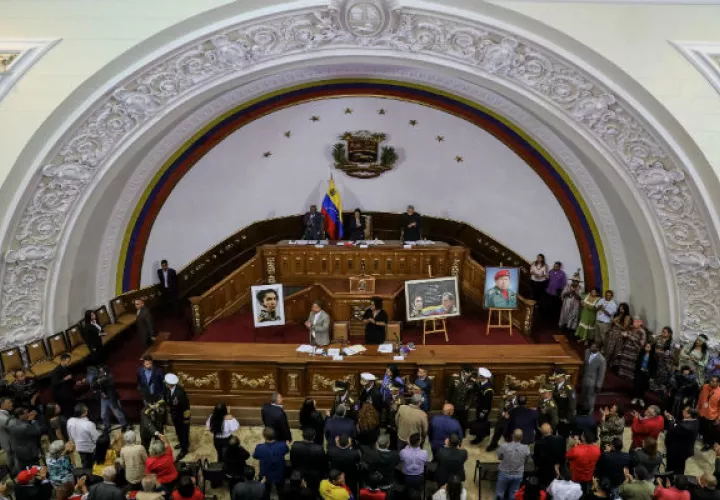 Reunión de la Asamblea Nacional Constituyente. FOTO/EFE