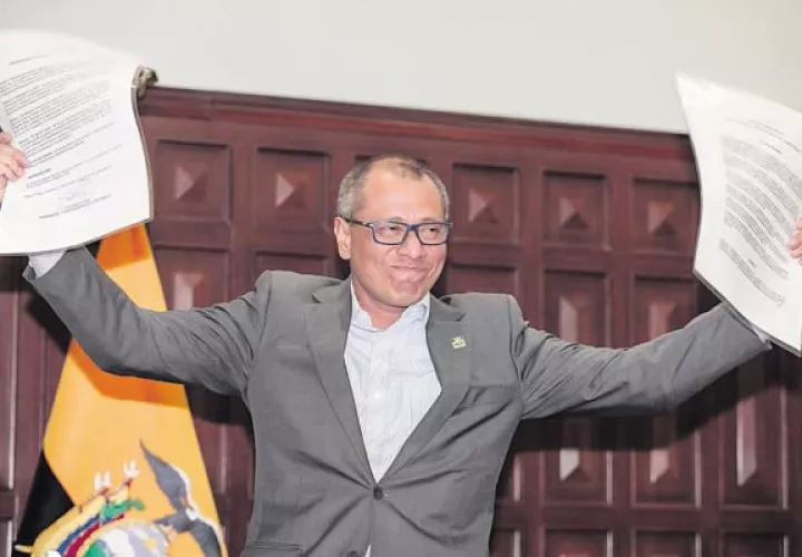 El vicepresidente de Ecuador Jorge Glas asegura que se mantendrá en fuciones. /Foto EFE
