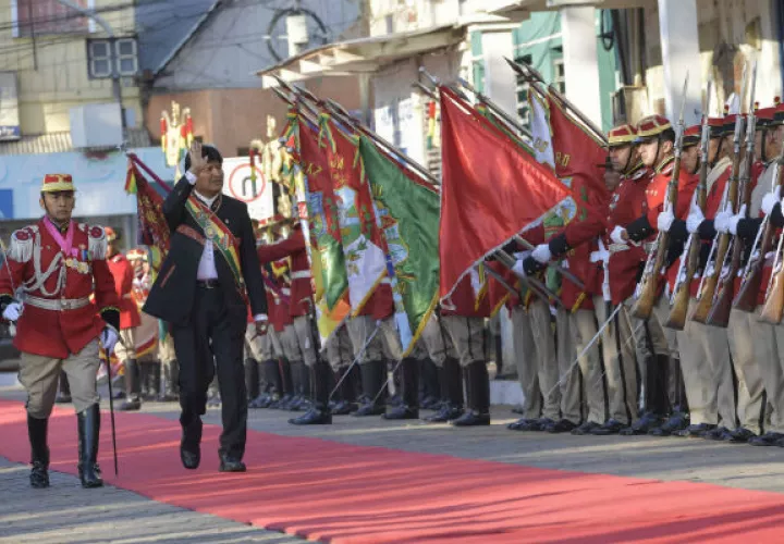El presidente Evo Morales se defiende de diversas acusaciones. FOTO/EFE