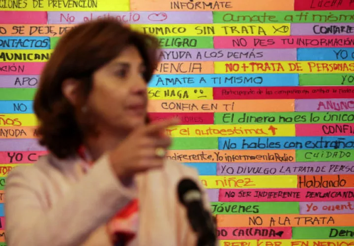 La canciller colombiana, María Ángela Holguín, dijo que apoyan a los venezolanos con techo y comida. FOTO/EFE