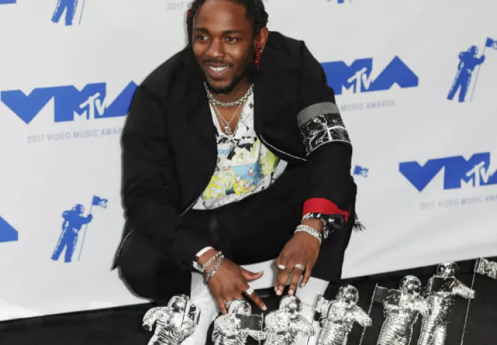 Kendrick Lamar triunfó en los premios MTV 2017