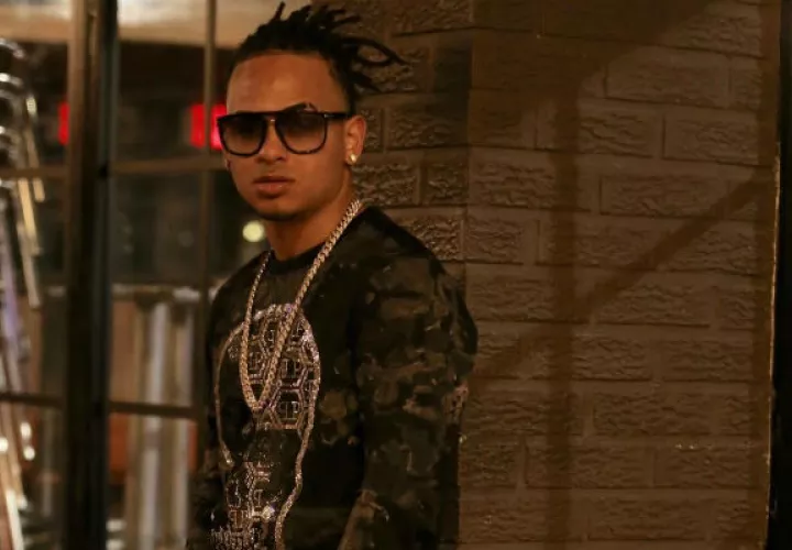 El cantante Ozuna no sale de uno para entrar en otro problema