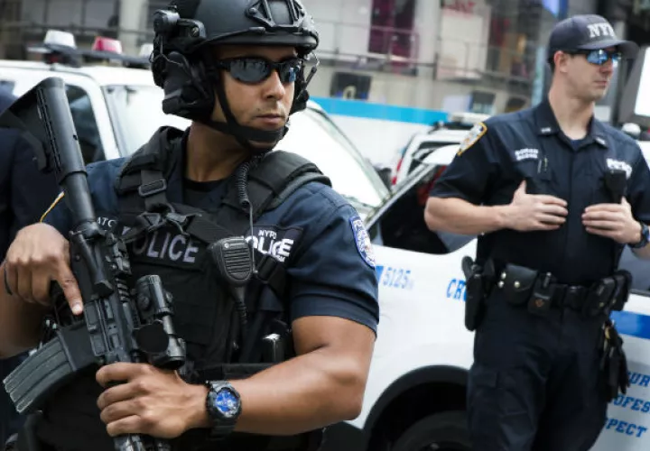 Redoblan la seguridad en Times Square. FOTO/AP