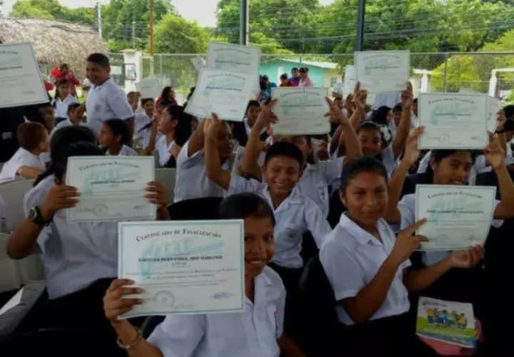 Contentos por certificación. Foto: Elena Valdez.