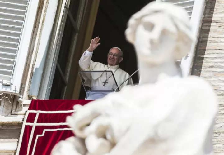 El papa Francisco, pide a Dios, para que acabe la "violencia inhumana". FOTO/AP