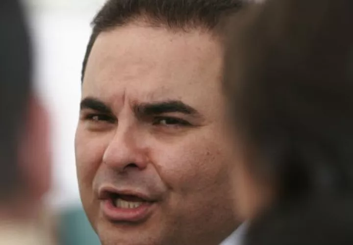 Antonio Saca si es encontrado culpable, podría ser condenado a 32 años de cárcel.