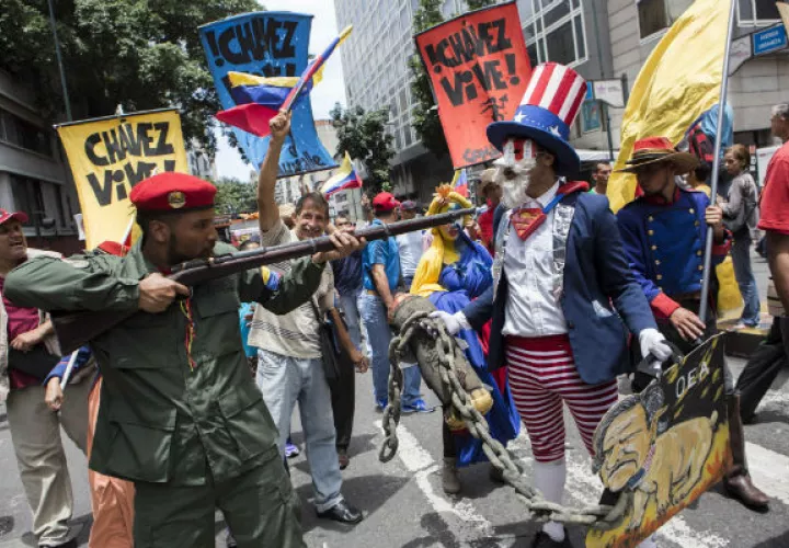 Chavistas marchan contra Donald Trump y sus amenazas de intervención militar. FOTO/EFE