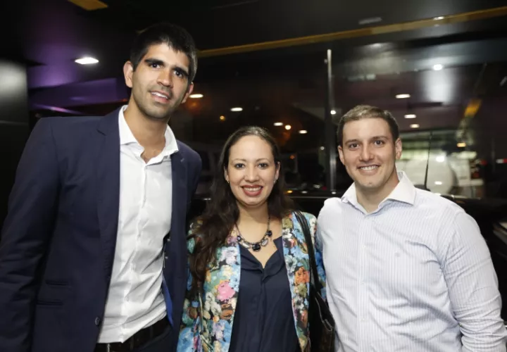 5. Simón Pérez, Luisa Araujo y Ernesto Oquendo.