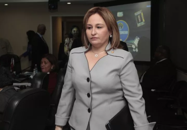 Procuradora  manifestó  que por las labores que están realizando los fiscales y demás funcionarios del MP, se merecen un mejor salario. /Foto Víctor Arosemena 