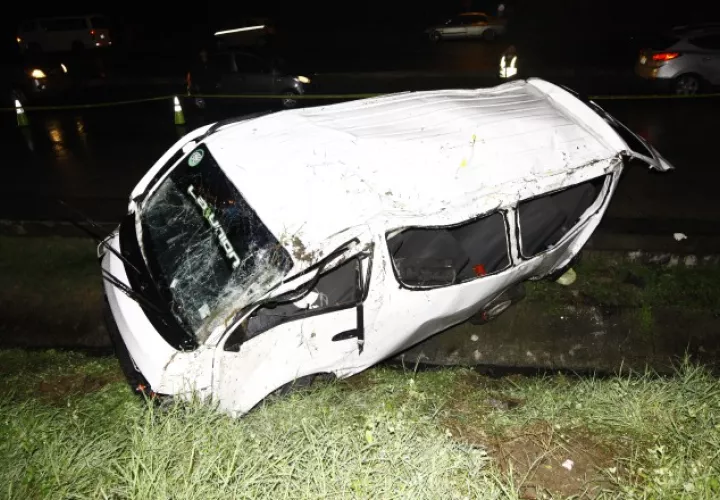 Hace dos semanas, un pirata se accidentó, y falleció una pasajera. /Foto Alexander Santamaría