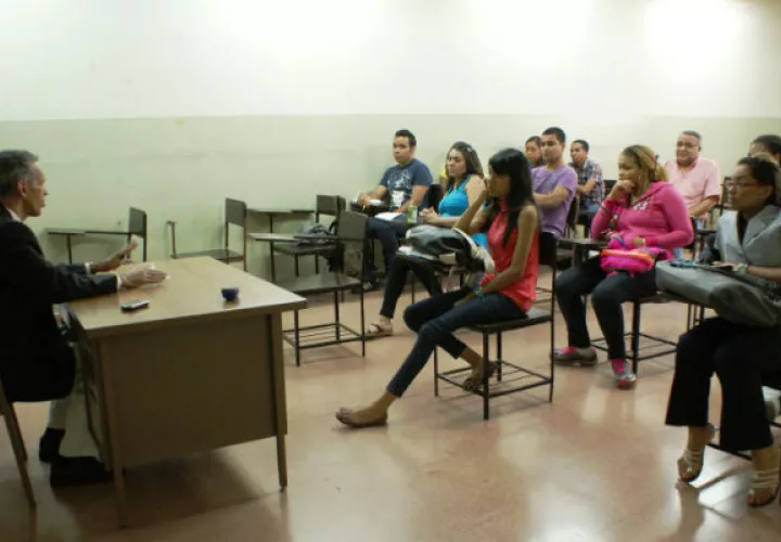 Aseguran haber recibido amenazas de grupos xenofóbicos.