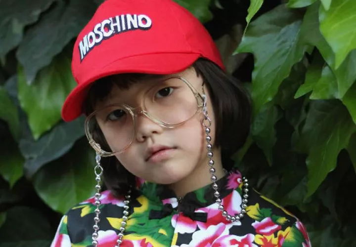 la pequeña cuenta con un 'closet' que cualquier chica amante de la moda desea