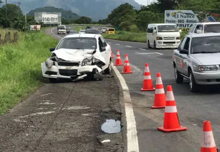 Hubo tres heridos de gravedad en el accidente. Foto: Eric Montenegro