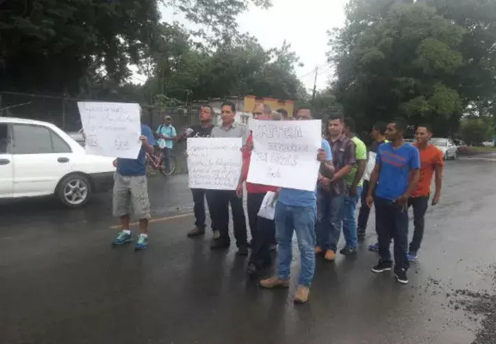 Los trabajadores dan plazo hasta el lunes para una respuesta. Foto: Víctor Eliseo Rodríguez