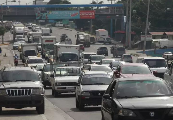 Datos de la Contraloría reflejan que los seguros de autos han aumentado en 2017. /Foto Archivo