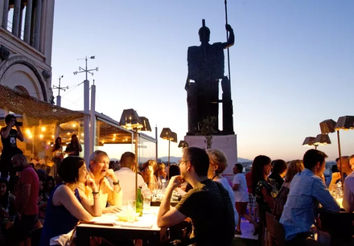 Vista de la terraza del Círculo de Bellas Artes situada en la calle Alcalá, en Madrid. /Foto Javier Liaño