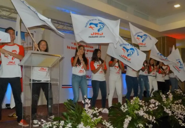En el sitio es posible apreciar videos promocionales de parroquias. Thays Domínguez