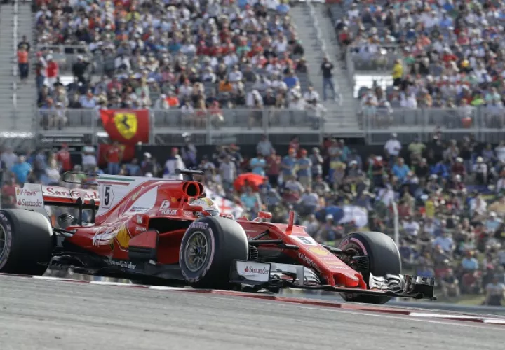 Sebastian Vettel con su Ferrari en la prueba de Estados Unidos. /Foto AP
