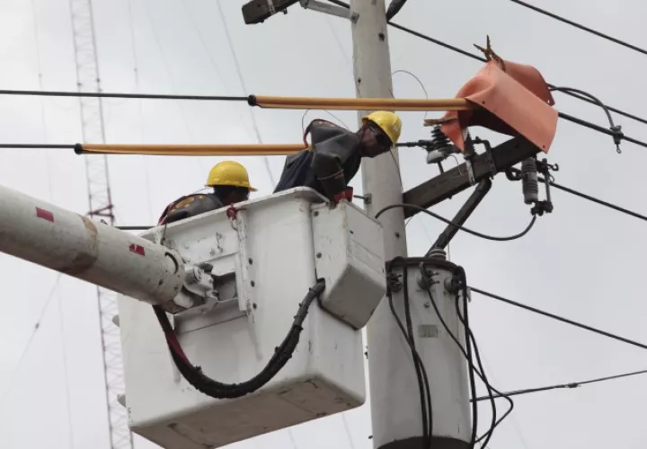 El funcionamiento de Etesa ha sido cuestionado en reiteradas ocasiones por su falta de eficiencia, pero también se rechaza un proyecto que incrementa el costo energético. Archivo
