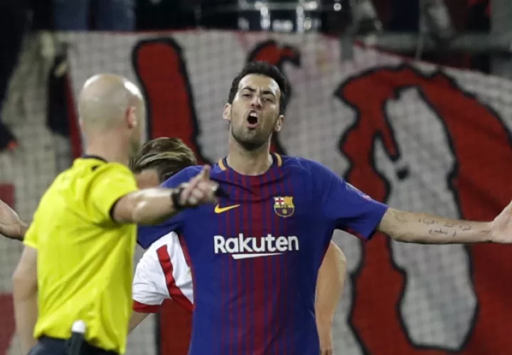 Sergio Busquets lamentó la falta de acierto en arco rival. /Foto AP