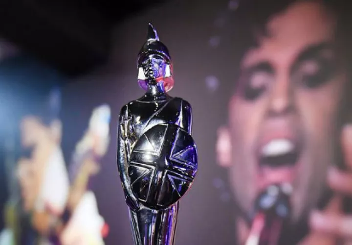 La primera y mayor muestra retrospectiva sobre el icónico cantante estadounidense Prince