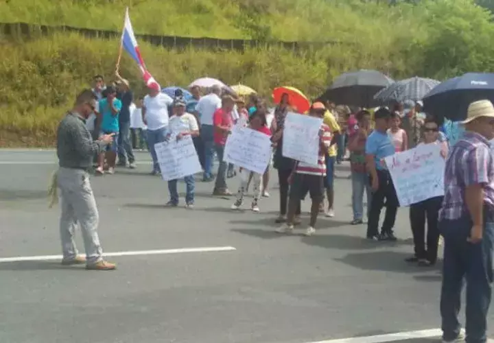 La comunidad de Remedios permanece vigilante sobre el tema del parador fotográfico.