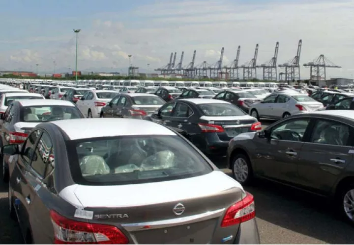 Los consumidores compran un auto con transmisión automática y de poco consumo de combustible. Foto/Tomada de Internet